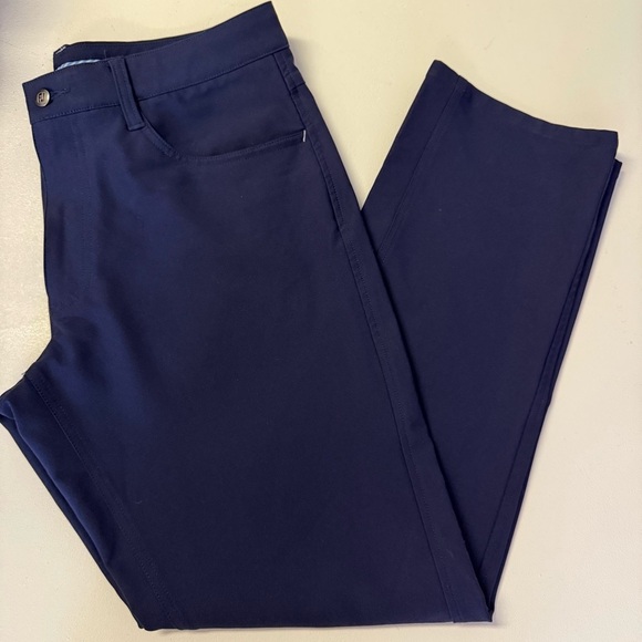 FootJoy Men’s Golf Pants – Navy Athletic Fit
Size 33x30 - Picture 3 of 8